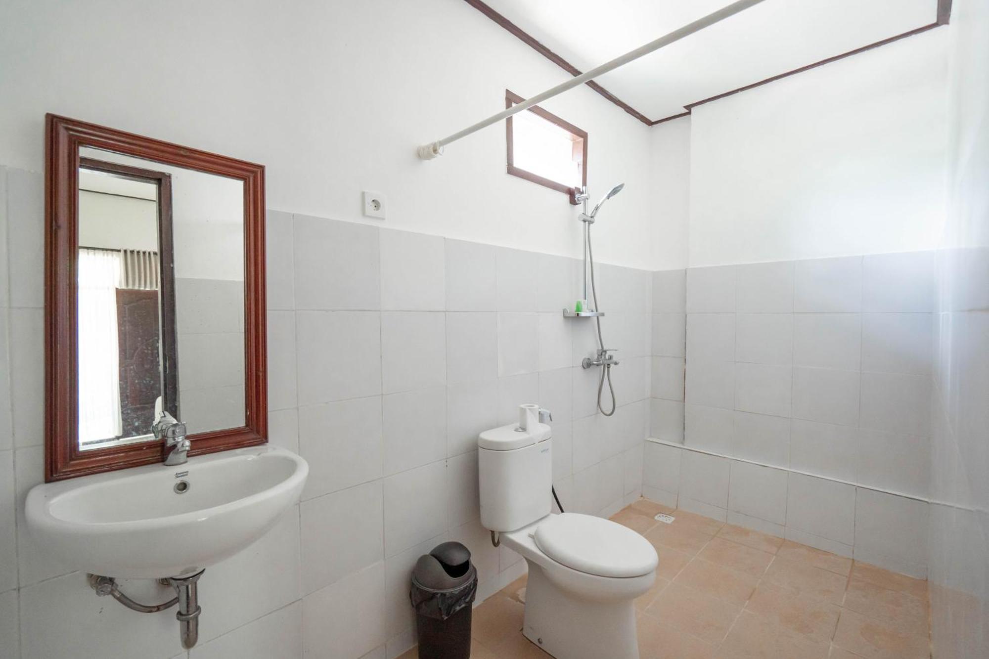 Brisk Homestay Uluwatu Redpartner Esterno foto