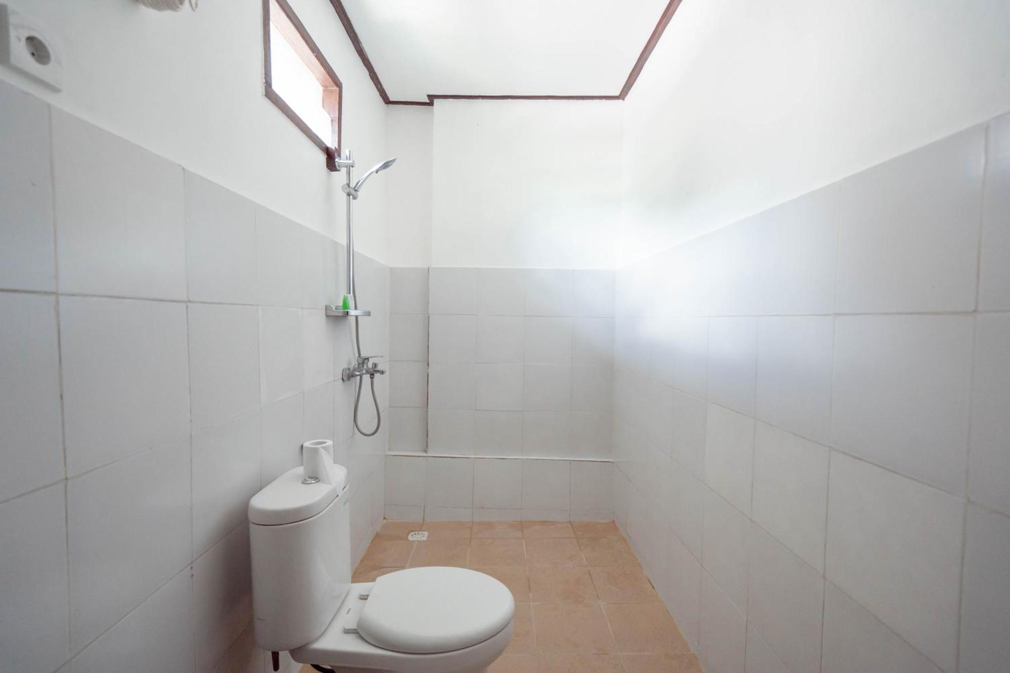 Brisk Homestay Uluwatu Redpartner Esterno foto